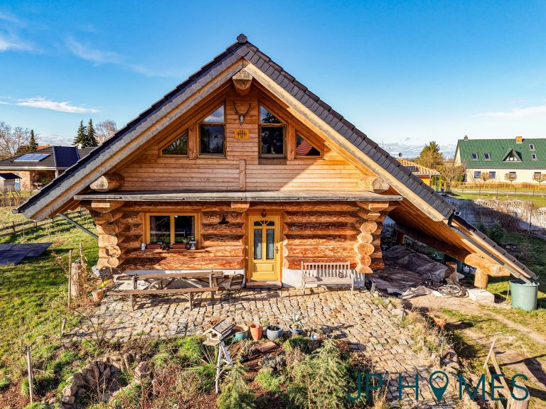 00_Außenansicht Einfahrt