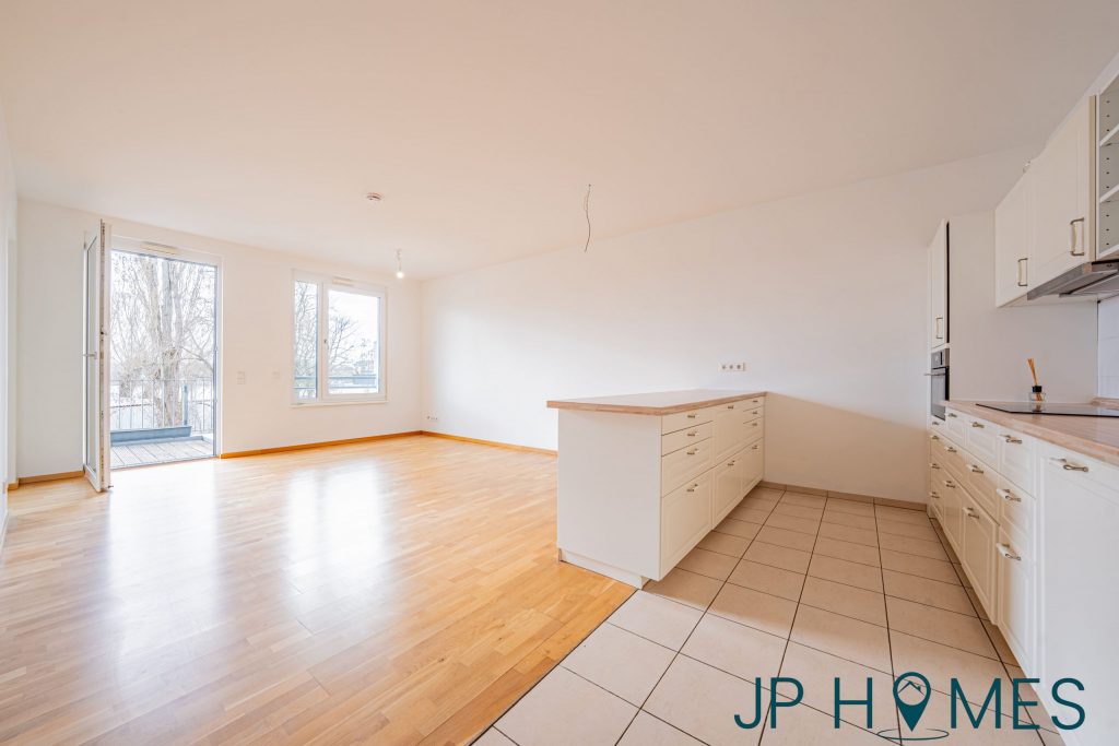 Dahmeblick und Wasserzugang: 2-Zimmer-Wohnung mit Aufzug und Südbalkon