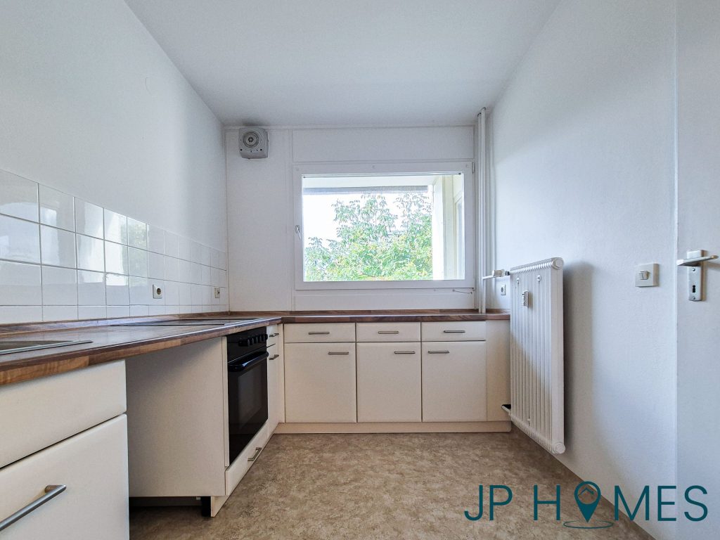 bezugsfreie 1-Zimmer-Wohnung mit Loggia