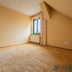 Landhaus am Naturbadesee: 6 Zimmer, Wellness-Sauna & Privatweg auf 1.829 m² Grund