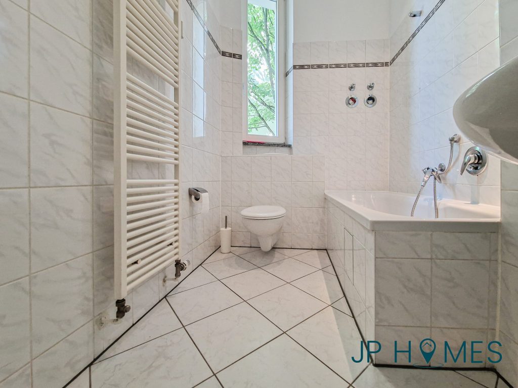 Bezugsfreie 2-Zimmer-Wohnung mit Balkon nahe S-Bahnhof Karlshorst