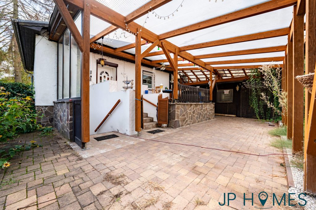 charmanter Bungalow mit Potential in Waldesruh