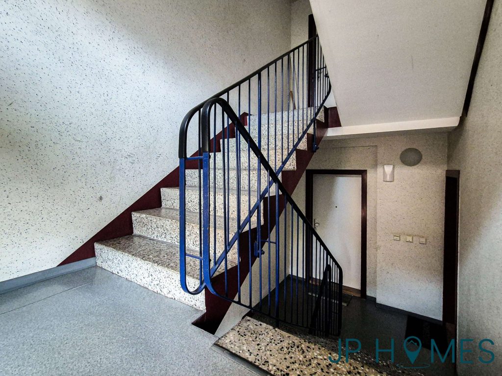 vermietete 2-Zimmer-Wohnung mit Balkon im Rudolfkiez