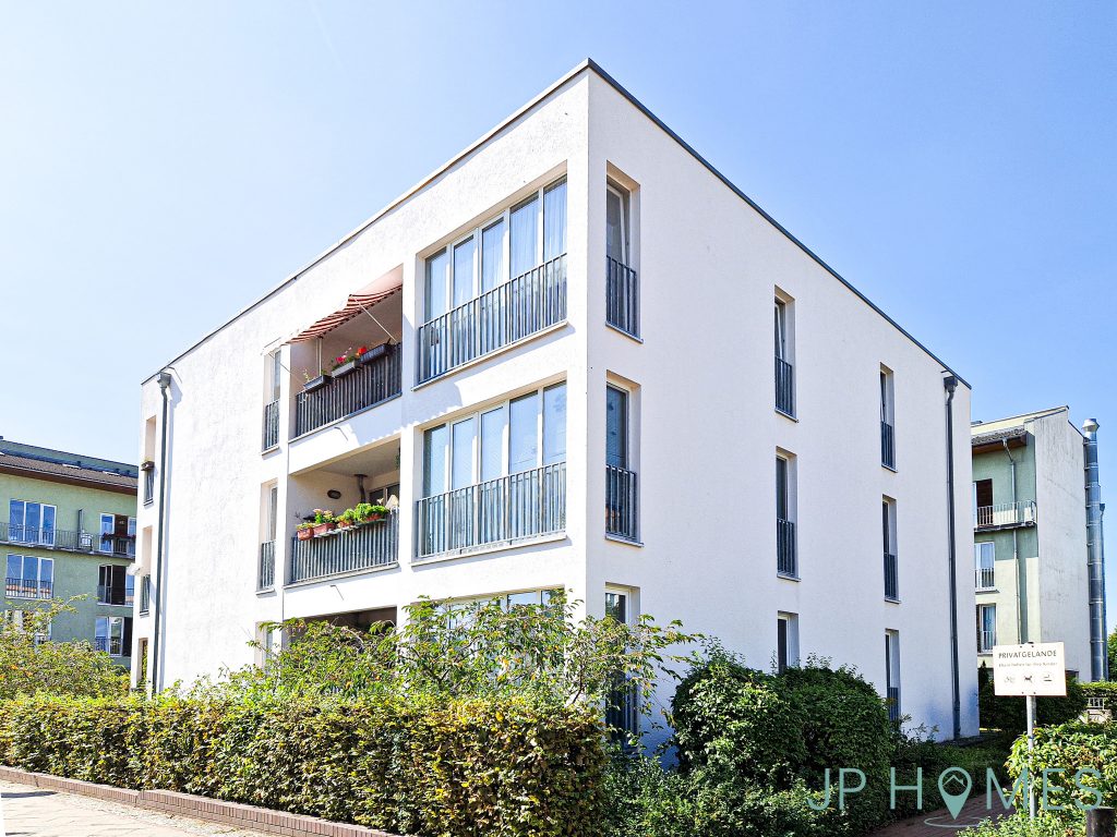 bezugsfreie lichtdurchflutete 4-Zimmerwohnung mit Balkon und Südwestausrichtung