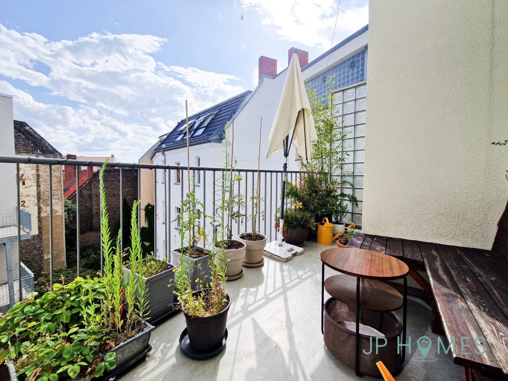BEZUGSFREIE 3-Zimmerwohnung mit Balkon und Tiefgaragenstellplatz am Hertzbergplatz