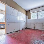 Wohnen auf einer Ebene: Großzügiger Bungalow in Wald- und Wassernähe