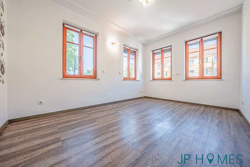 Exklusive 2-Zimmer-Maisonettewohnung mit Dachterrasse und Wasserzugang