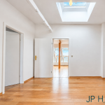 Hausburgpark-Blick: DG-Wohntraum mit 2 Balkonen